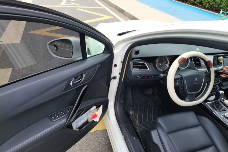 Used Peugeot 508 2015 1.6THP Automatic Prestige Edition Driver Seat