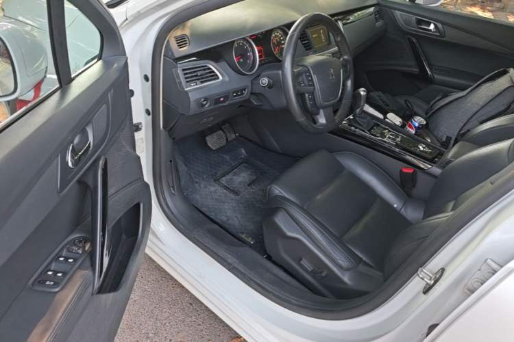 Used Peugeot 508 2015 1.6THP Automatic Prestige Edition Driver Seat