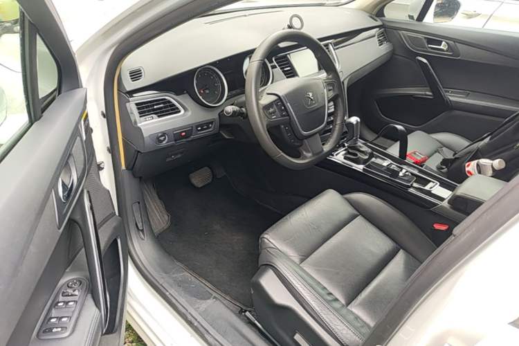 Used Peugeot 508 2015 1.6THP Automatic Prestige Edition Driver Seat