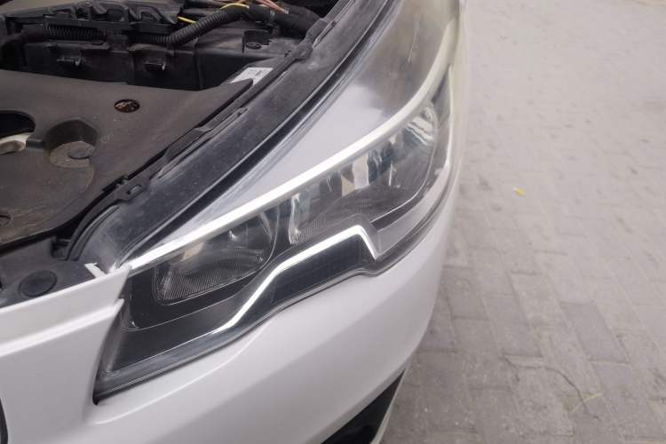 Used Peugeot 508 2015 1.6THP Automatic Zhiiyi Edition Engine Bay Left