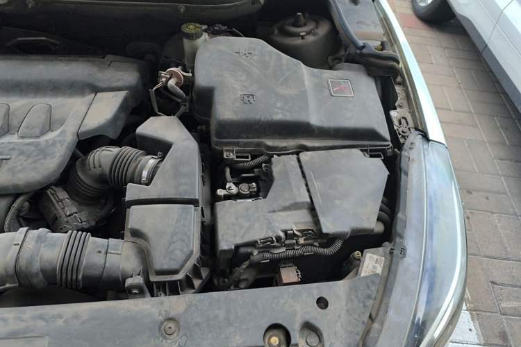 Used Peugeot 508 2015 2.0L Automatic ZhiZhen Edition Engine Bay Left