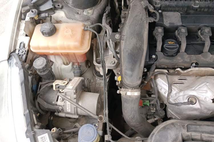 Used Peugeot 508 2015 1.8THP Automatic Prestige Edition Engine Bay Right