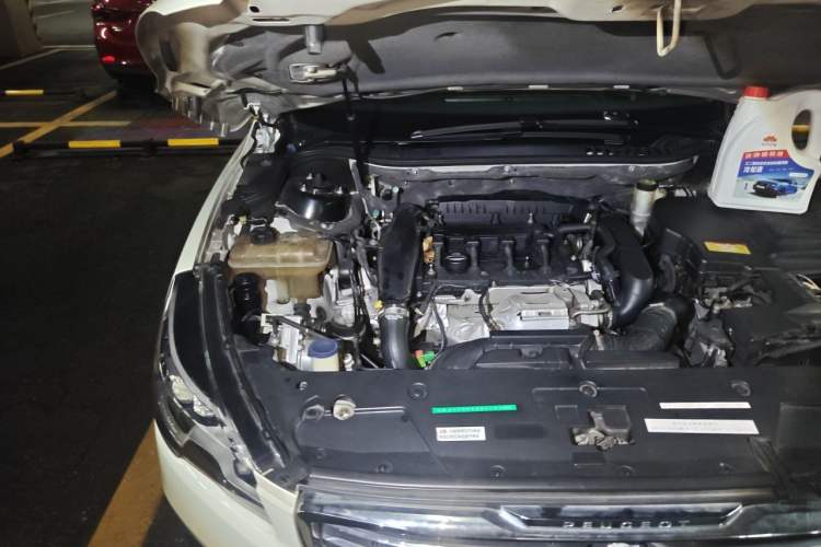 Used Peugeot 508 2015 1.8THP Automatic Prestige Edition Engine Bay Right