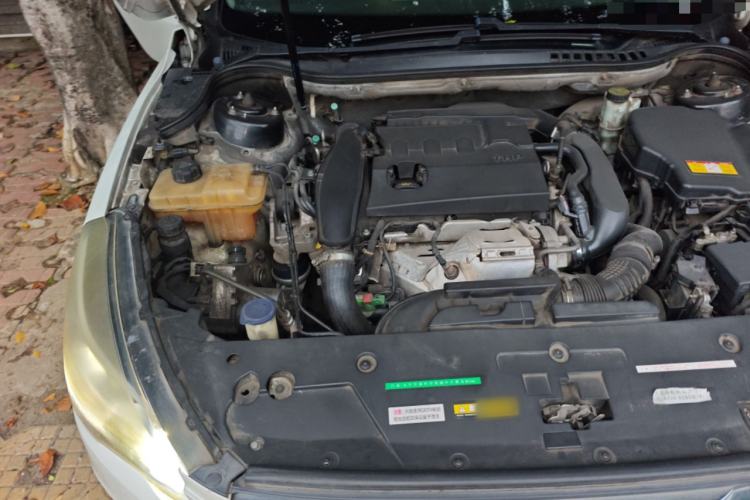 Used Peugeot 508 2015 1.8THP Automatic Flagship Edition Engine Bay Right