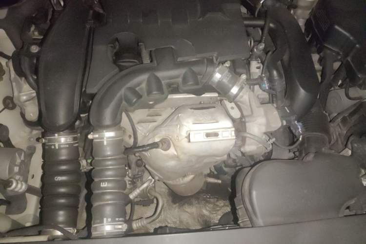 Used Peugeot 508 2015 1.6THP Automatic Prestige Edition Engine Bay