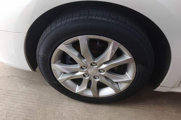 Used Peugeot 508 2015 2.0L Automatic ZhiZhen Edition Exterior 4