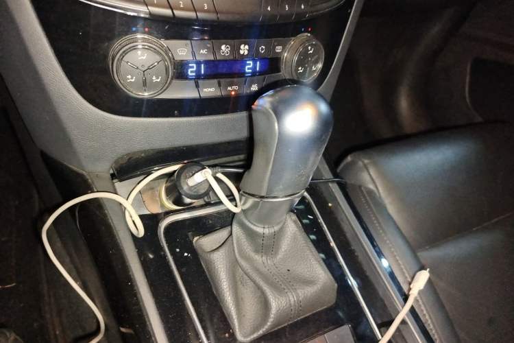 Used Peugeot 508 2015 1.6THP Automatic Prestige Edition Gear Lever