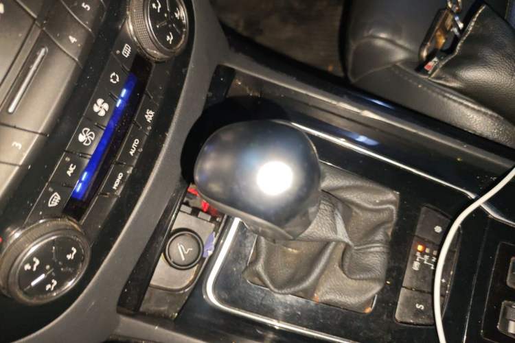 Used Peugeot 508 2015 1.6THP Automatic Prestige Edition Gear Lever