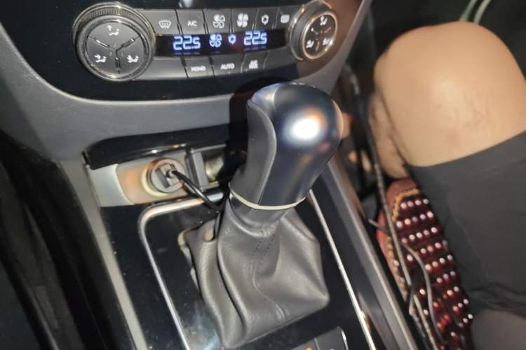 Used Peugeot 508 2015 1.6THP Automatic Prestige Edition Gear Lever