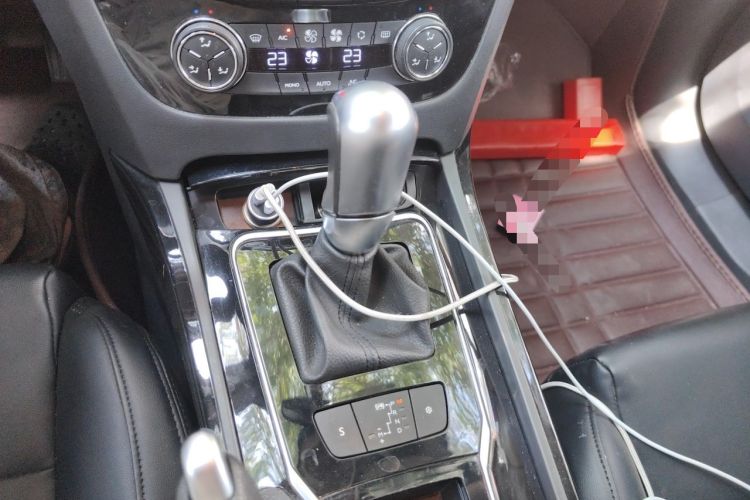 Used Peugeot 508 2015 2.0L Automatic Zhiyi Edition Gear Lever
