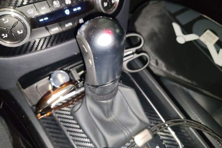 Used Peugeot 508 2015 1.6THP Automatic Zhiiyi Edition Gear Lever
