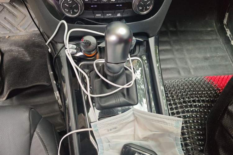 Used Peugeot 508 2015 1.6THP Automatic Prestige Edition Gear Lever
