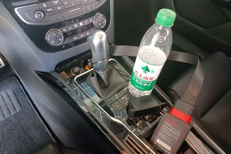 Used Peugeot 508 2015 1.6THP Automatic Prestige Edition Gear Lever