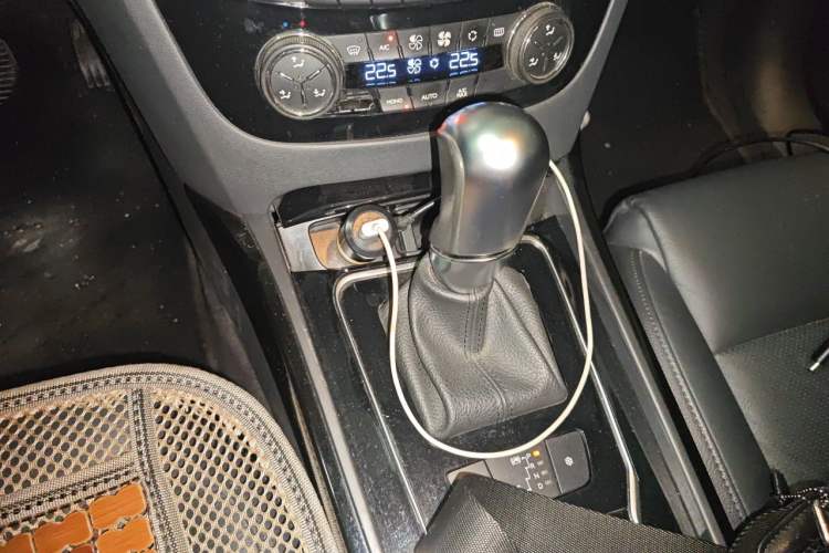 Used Peugeot 508 2015 1.6THP Automatic Prestige Edition Gear Lever