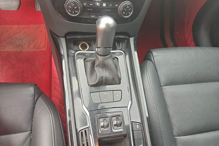 Used Peugeot 508 2015 1.6THP Automatic Prestige Edition Gear Lever