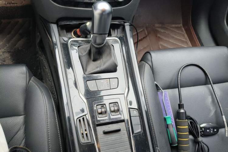 Used Peugeot 508 2015 1.6THP Automatic Prestige Edition Gear Lever