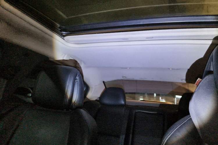 Used Peugeot 508 2015 2.0L Automatic Zhiyi Edition Headliner