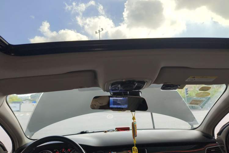 Used Peugeot 508 2015 1.6THP Automatic Prestige Edition Headliner