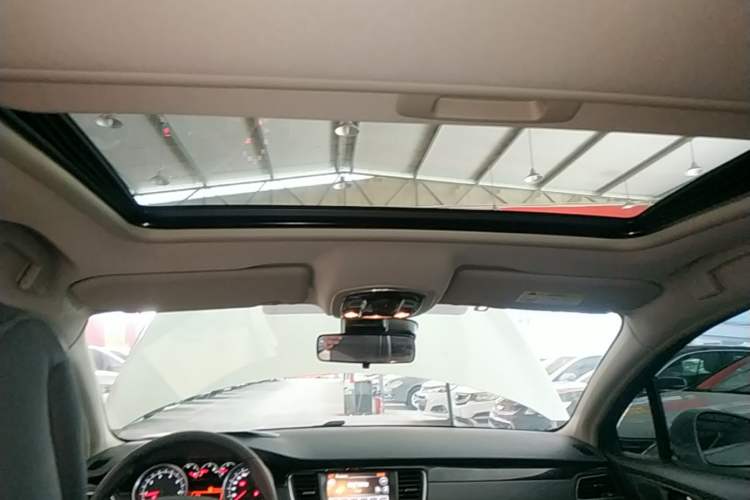 Used Peugeot 508 2015 1.6THP Automatic Prestige Edition Headliner