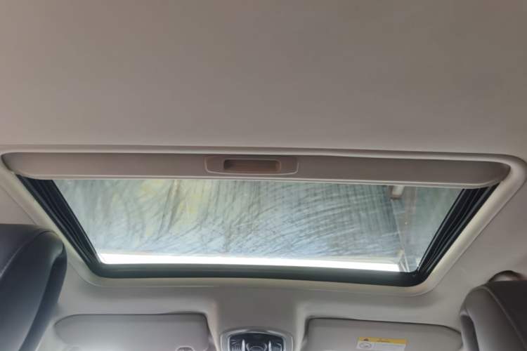 Used Peugeot 508 2015 2.0L Automatic ZhiZhen Edition Headliner