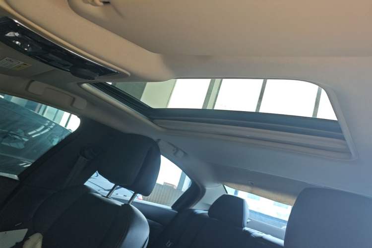 Used Peugeot 508 2015 1.6THP Automatic Prestige Edition Headliner