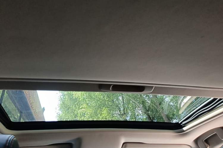 Used Peugeot 508 2015 2.0L Automatic Zhiyi Edition Headliner