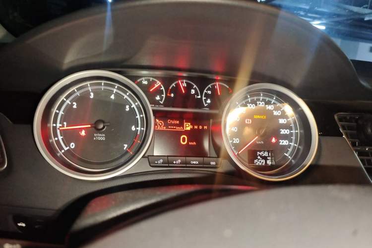 Used Peugeot 508 2015 1.6THP Automatic Prestige Edition Instrument Cluster