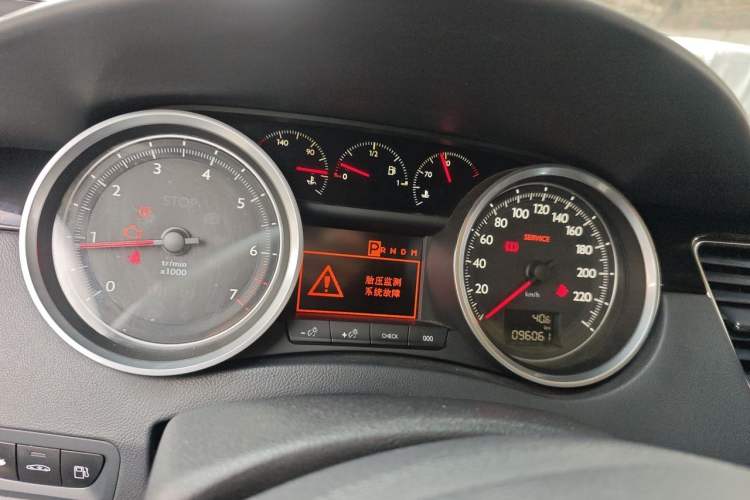 Used Peugeot 508 2015 1.6THP Automatic Prestige Edition Instrument Cluster