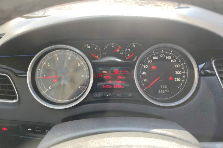 Used Peugeot 508 2015 1.6THP Automatic Prestige Edition Instrument Cluster