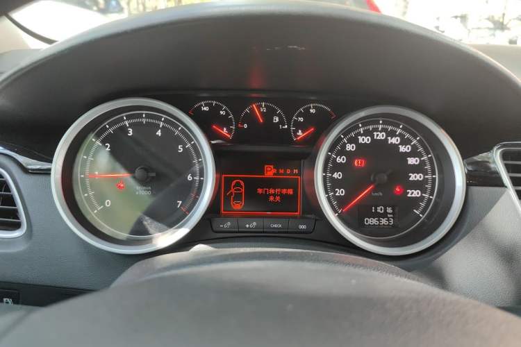 Used Peugeot 508 2015 2.0L Automatic Zhiyi Edition Instrument Cluster