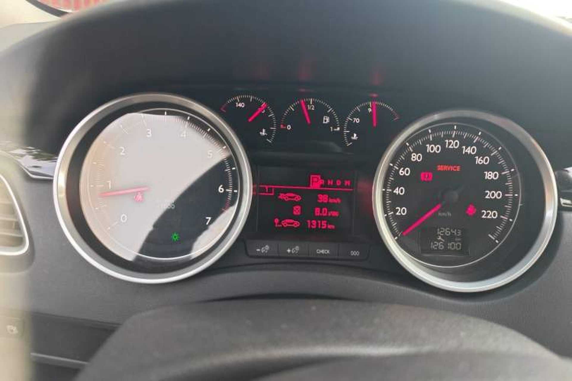 Used Peugeot 508 2015 2.0L Automatic Zhiyi Edition Instrument Cluster