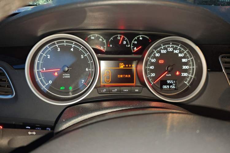 Used Peugeot 508 2015 1.6THP Automatic Prestige Edition Instrument Cluster