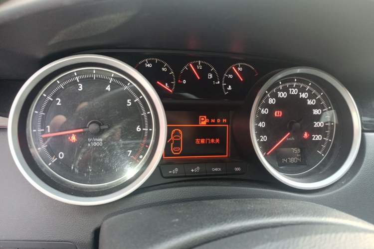 Used Peugeot 508 2015 1.6THP Automatic Prestige Edition Instrument Cluster