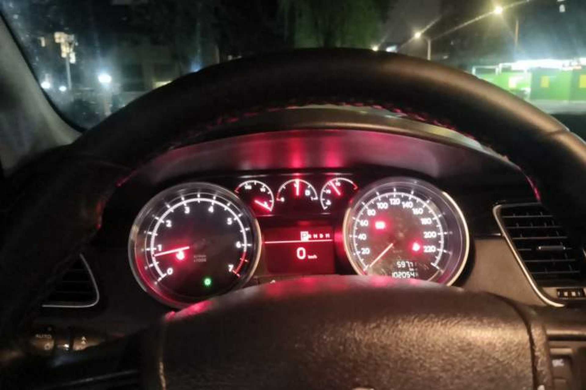 Used Peugeot 508 2015 2.0L Automatic ZhiZhen Edition Instrument Cluster