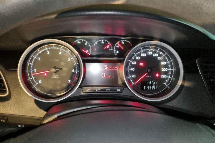 Used Peugeot 508 2015 2.0L Automatic Zhiyi Edition Instrument Cluster