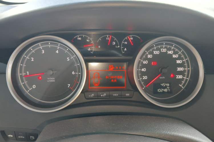 Used Peugeot 508 2015 1.6THP Automatic Prestige Edition Instrument Cluster