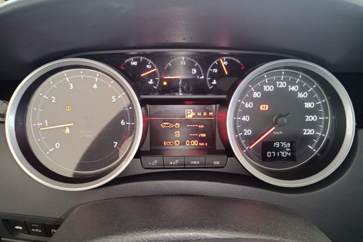 Used Peugeot 508 2015 1.6THP Automatic Prestige Edition Instrument Cluster