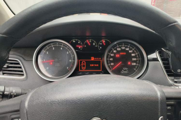Used Peugeot 508 2015 1.6THP Automatic Prestige Edition Instrument Cluster