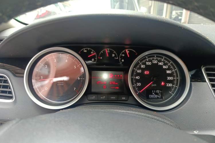 Used Peugeot 508 2015 2.0L Automatic ZhiZhen Edition Instrument Cluster