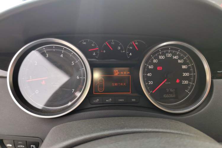 Used Peugeot 508 2015 1.6THP Automatic Prestige Edition Instrument Cluster