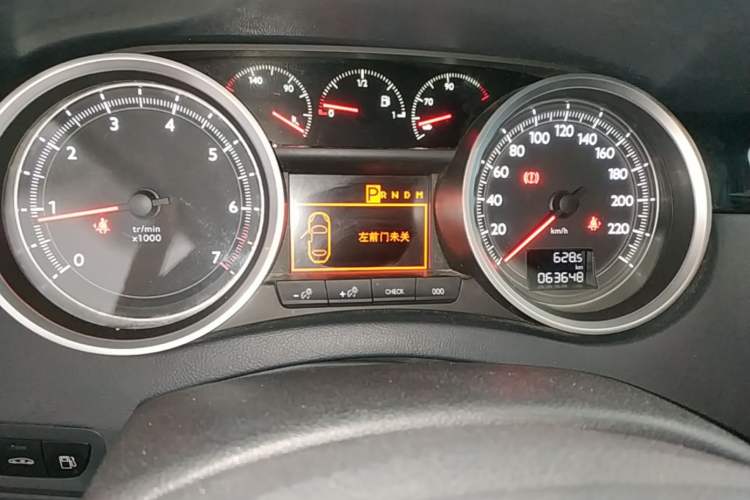 Used Peugeot 508 2015 1.6THP Automatic Prestige Edition Instrument Cluster