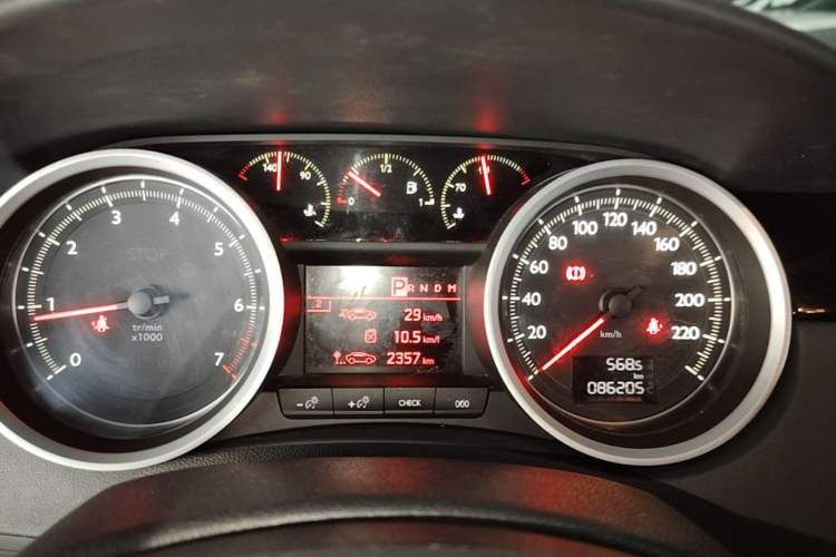 Used Peugeot 508 2015 1.6THP Automatic Prestige Edition Instrument Cluster