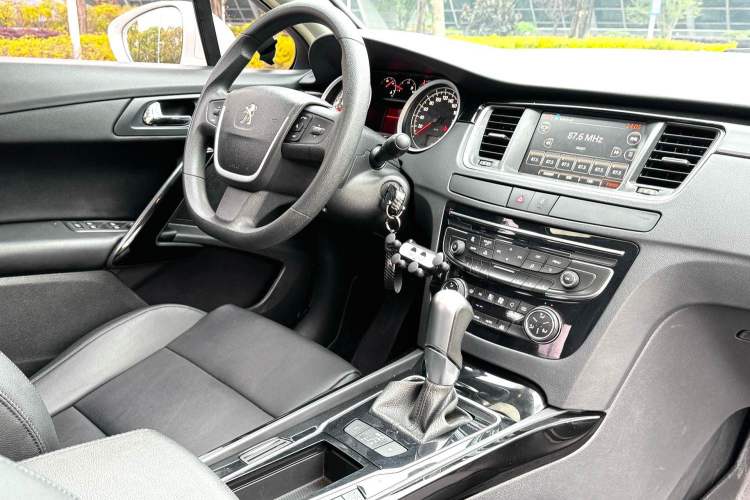 Used Peugeot 508 2015 1.6THP Automatic Zhiiyi Edition Interior 1
