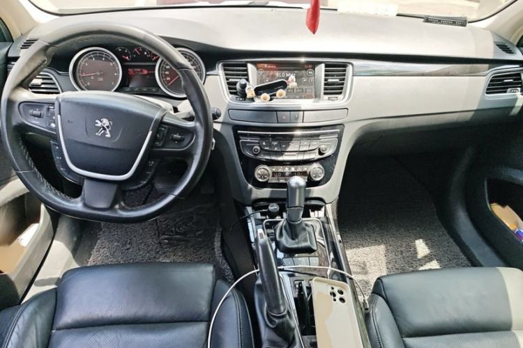 Used Peugeot 508 2015 2.0L Automatic ZhiZhen Edition Interior 2