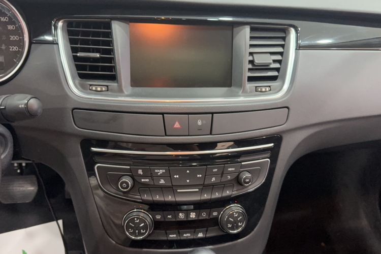 Used Peugeot 508 2015 1.6THP Automatic Zhiiyi Edition Interior 3