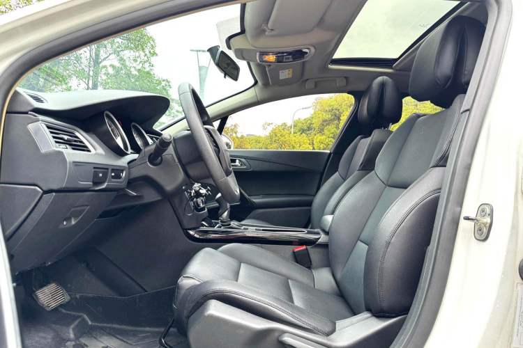 Used Peugeot 508 2015 1.6THP Automatic Zhiiyi Edition Interior 3