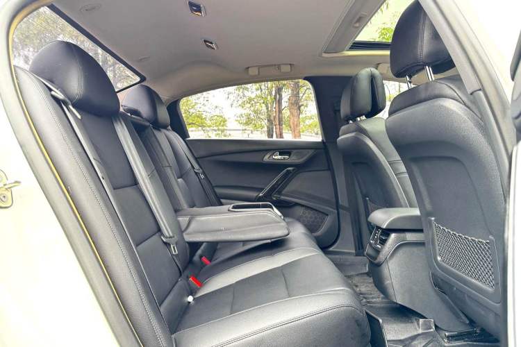 Used Peugeot 508 2015 1.6THP Automatic Zhiiyi Edition Interior 4