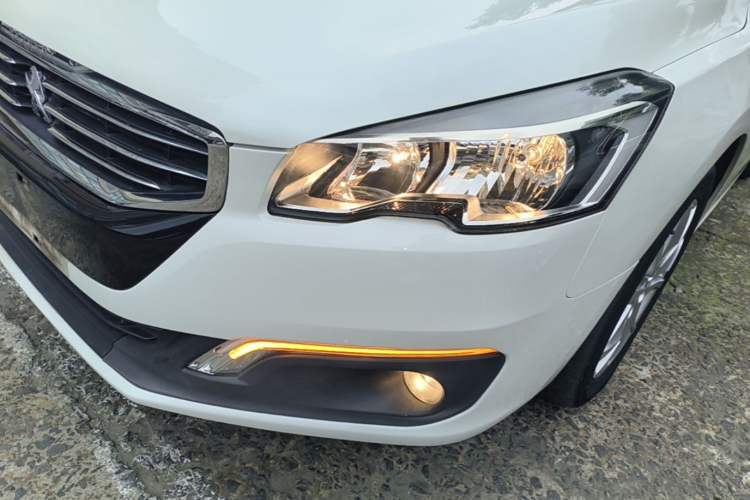 Used Peugeot 508 2015 1.6THP Automatic Prestige Edition Left Front Headlight