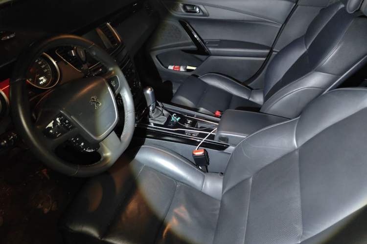 Used Peugeot 508 2015 1.6THP Automatic Prestige Edition Left Front Seat