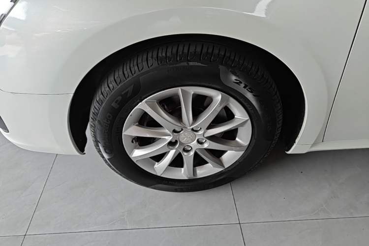Used Peugeot 508 2015 2.0L Automatic Zhiyi Edition Left Front Wheel Hub